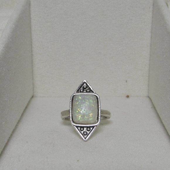 Jewelry - Elegant Silver and White Gemstone Ring